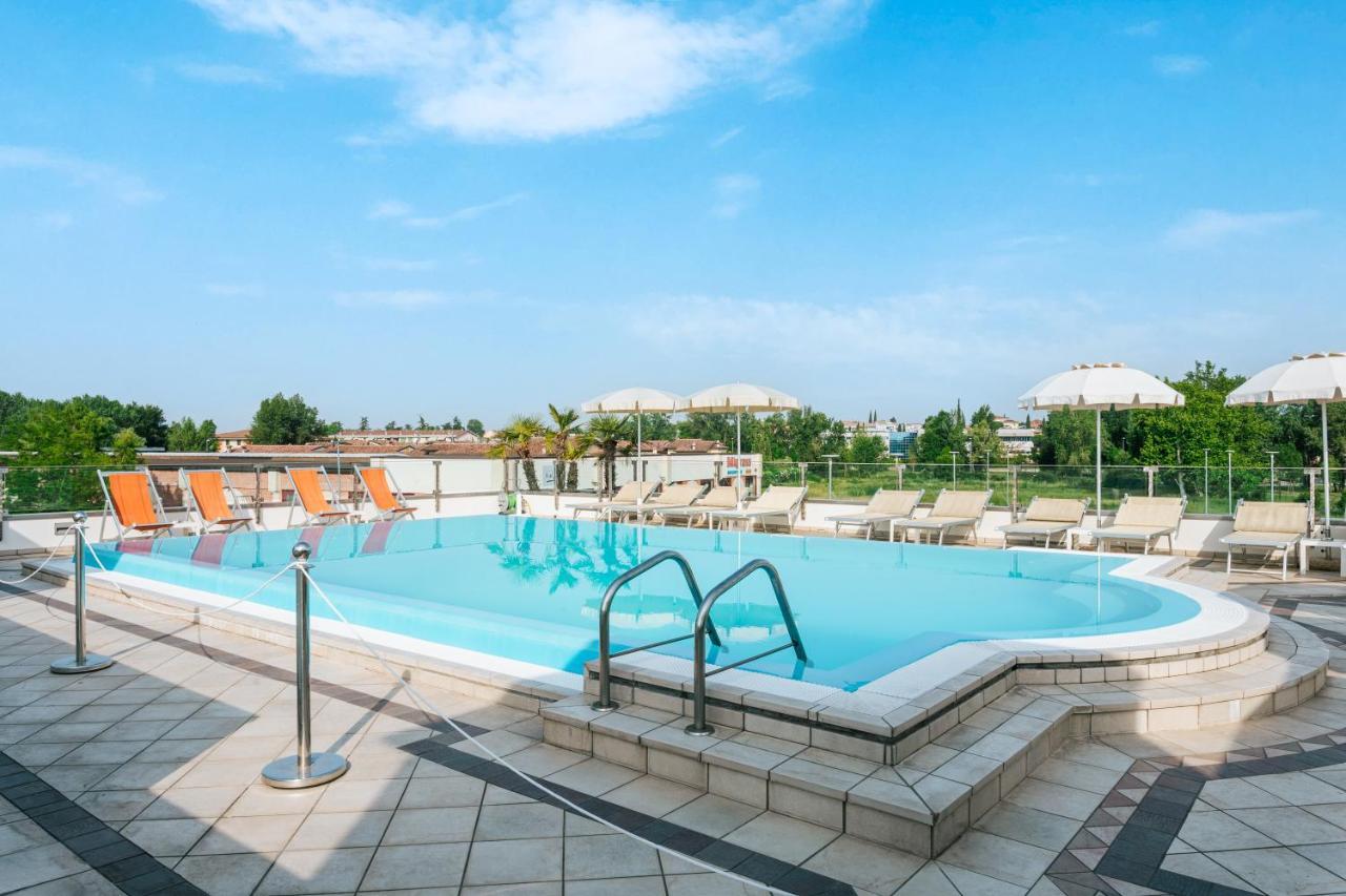 Hotel Arena Sirmione Ngoại thất bức ảnh