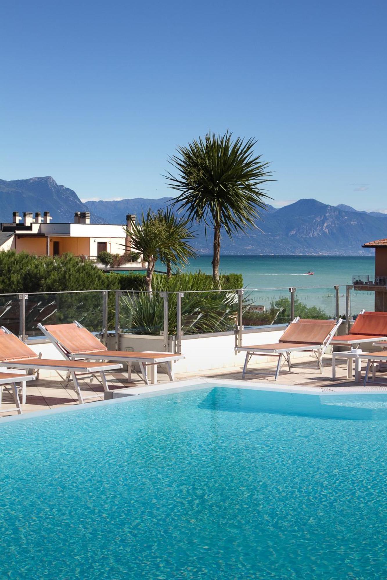 Hotel Arena Sirmione Ngoại thất bức ảnh