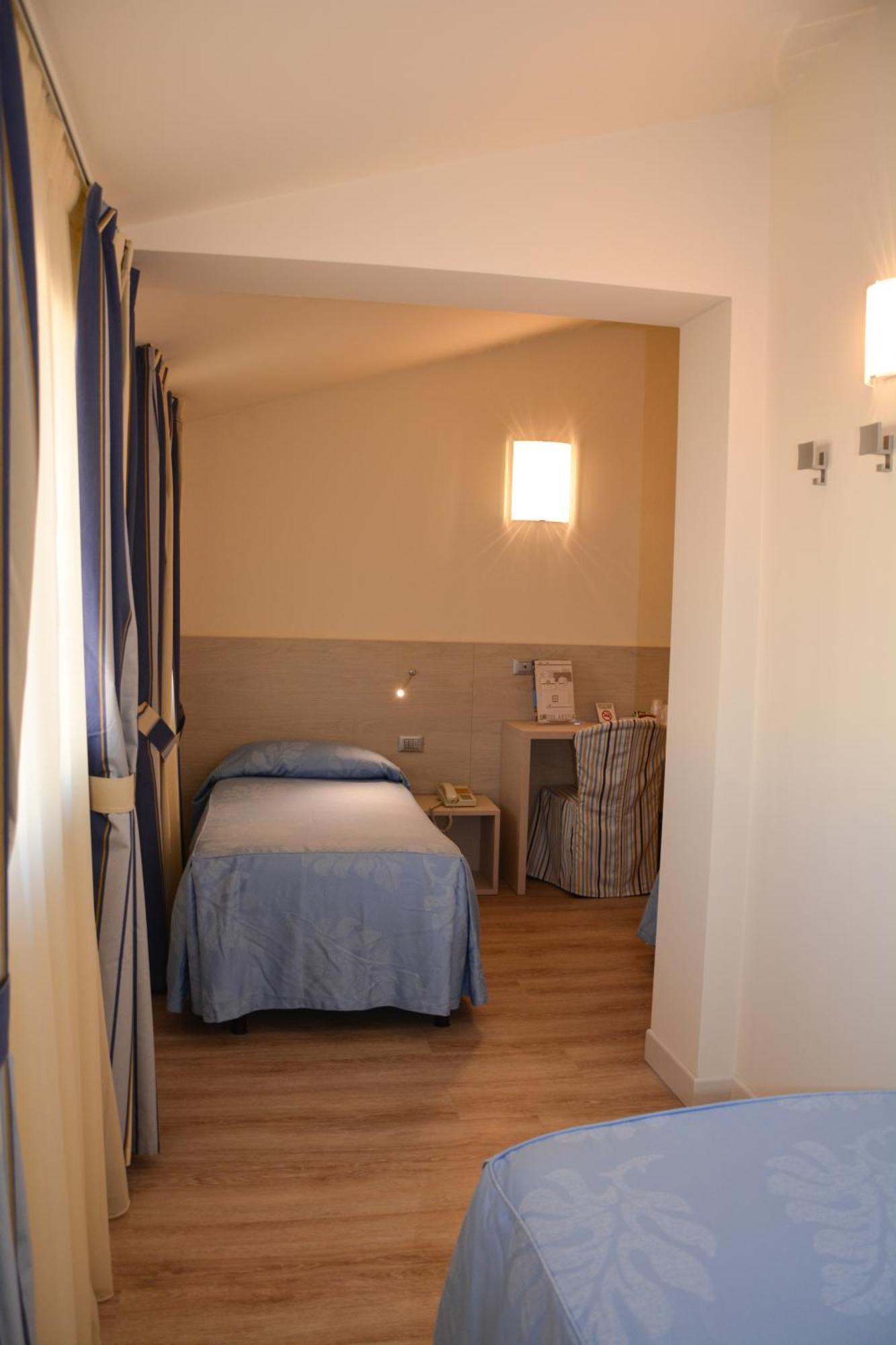 Hotel Arena Sirmione Ngoại thất bức ảnh
