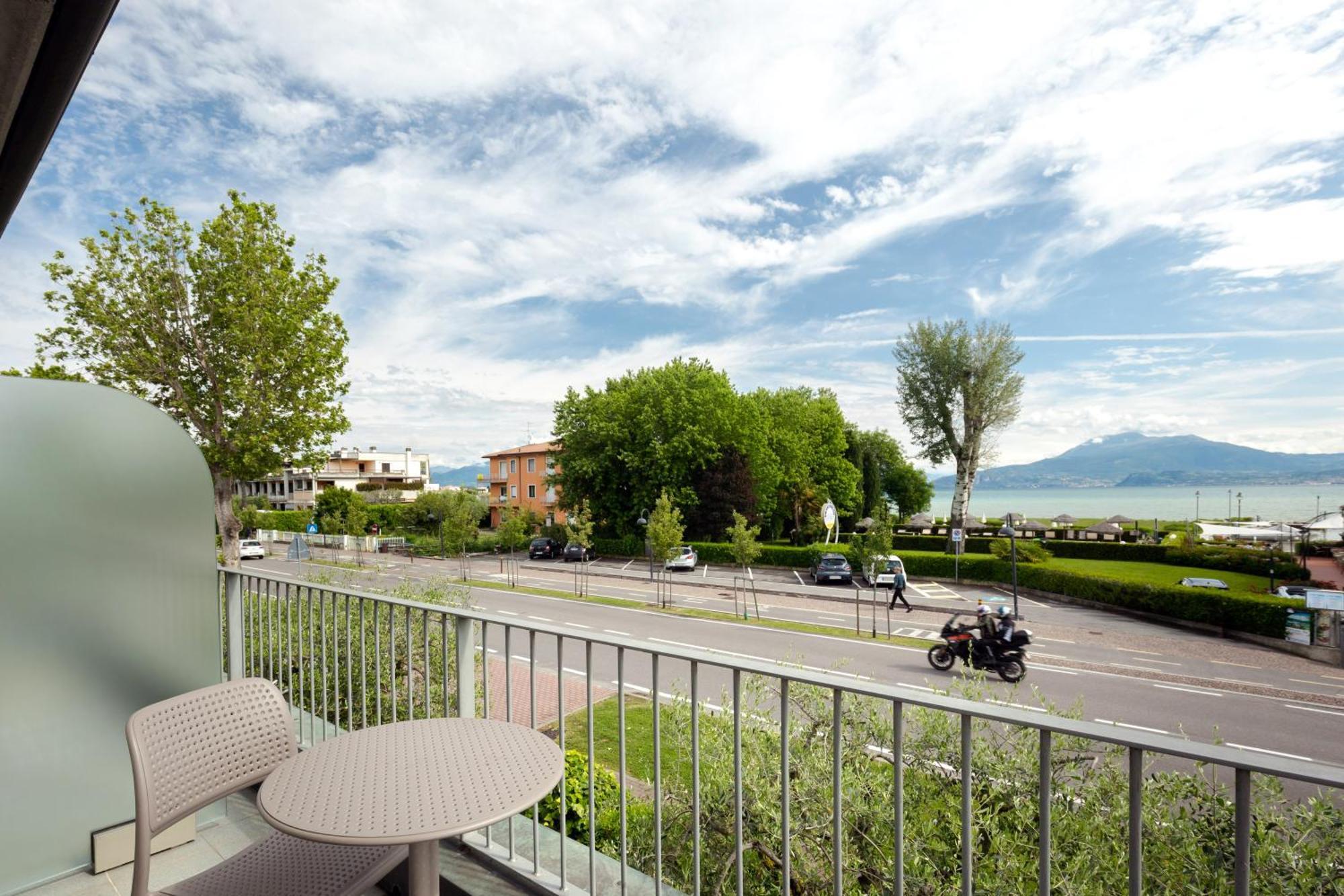 Hotel Arena Sirmione Ngoại thất bức ảnh