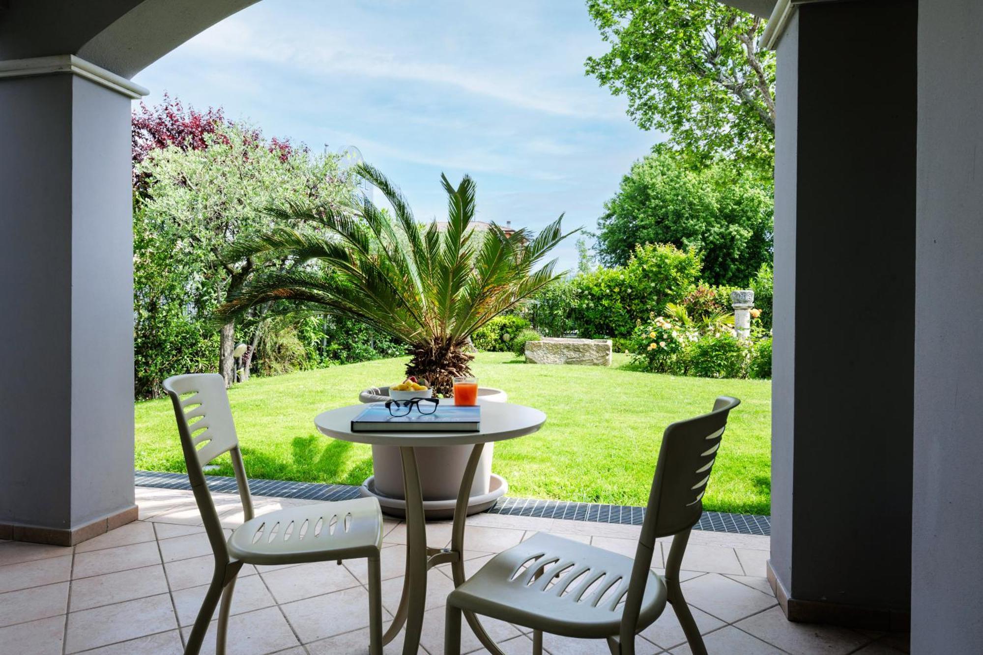Hotel Arena Sirmione Ngoại thất bức ảnh