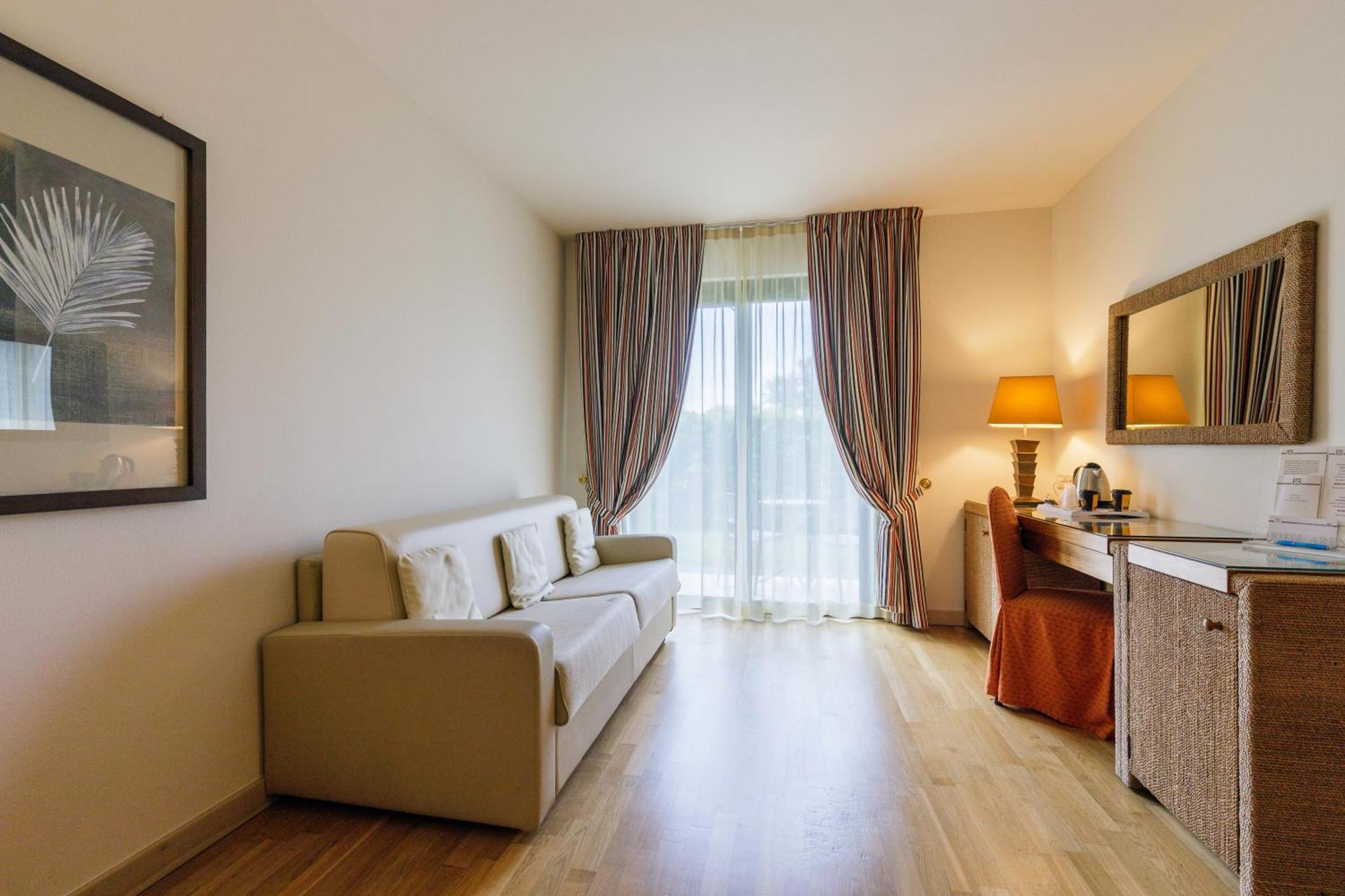 Hotel Arena Sirmione Ngoại thất bức ảnh